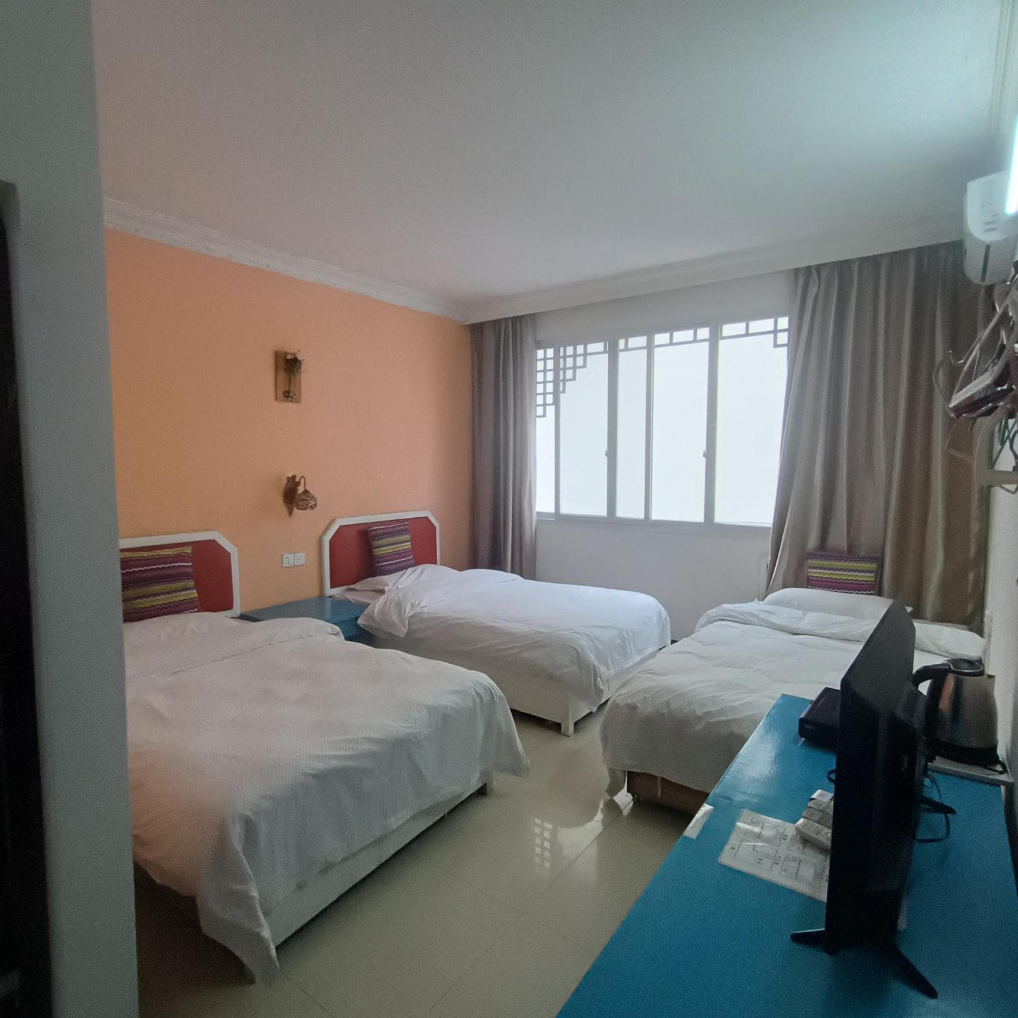 Yangshuo How Flowers Hostel Ngoại thất bức ảnh