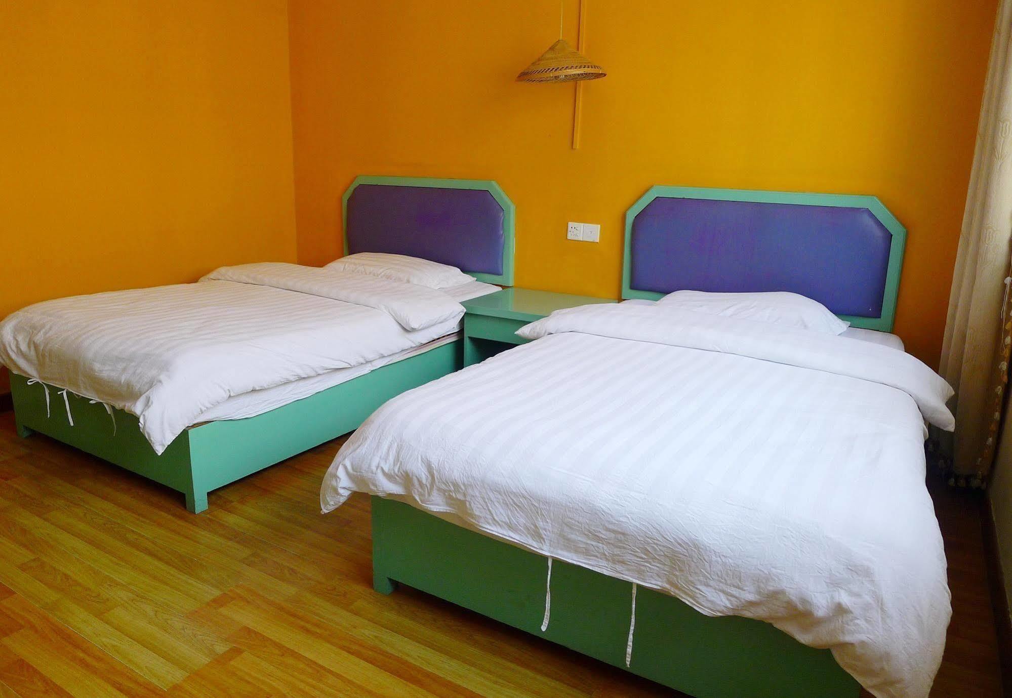Yangshuo How Flowers Hostel Ngoại thất bức ảnh